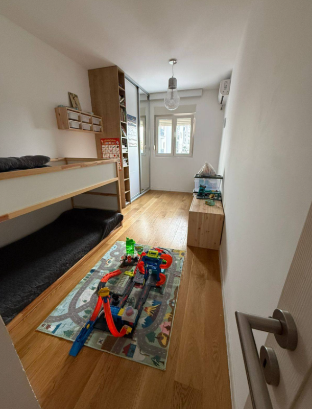 2 bedroom apartment 72 m² Bar, Montenegro